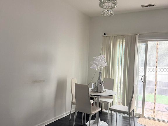 4th image of 5345 Glen Canyon Rd