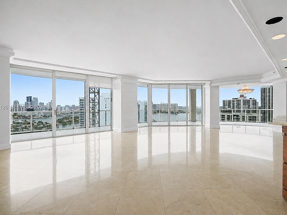 2nd image of 19355 Turnberry Way APT 25GR