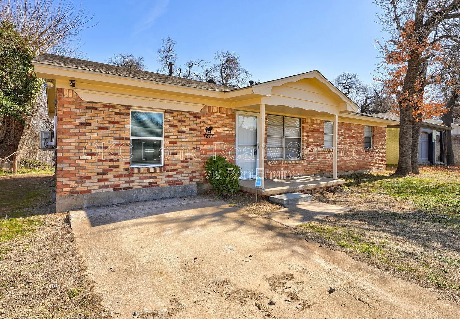 4 bed, 1.0 bath, 1200 sqft, $1,350 — Photo 2