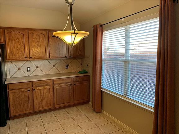 5th image of 2141 Garrison Dr