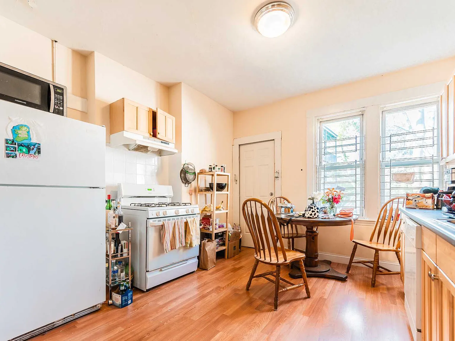 4 bed, $3,400 — Photo 1