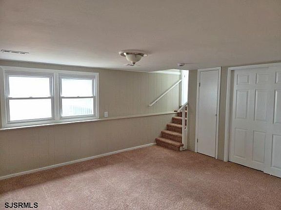 4th image of 320 Jackson Ave