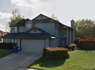 820 Polar Bear Cir #B, Galt, CA