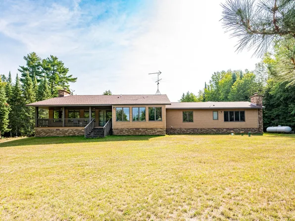 51301 Pine Point Rd, Bigfork, MN 56628