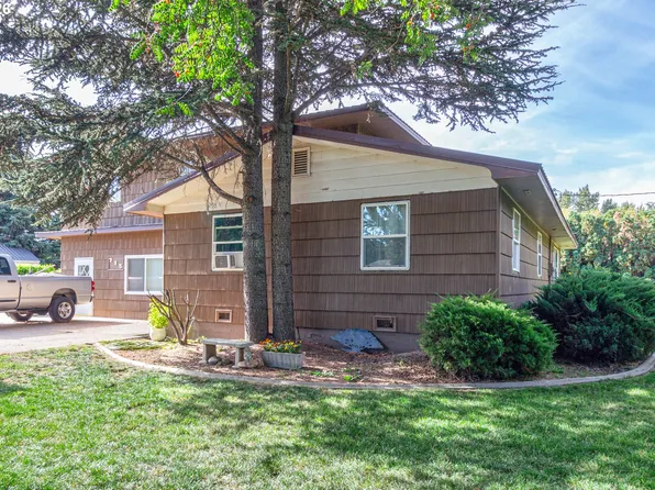 715 W Coe Ave, Stanfield, OR 97875