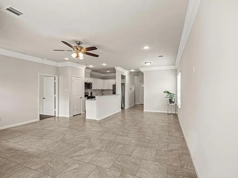 4907 Leamathew St — Photo 12