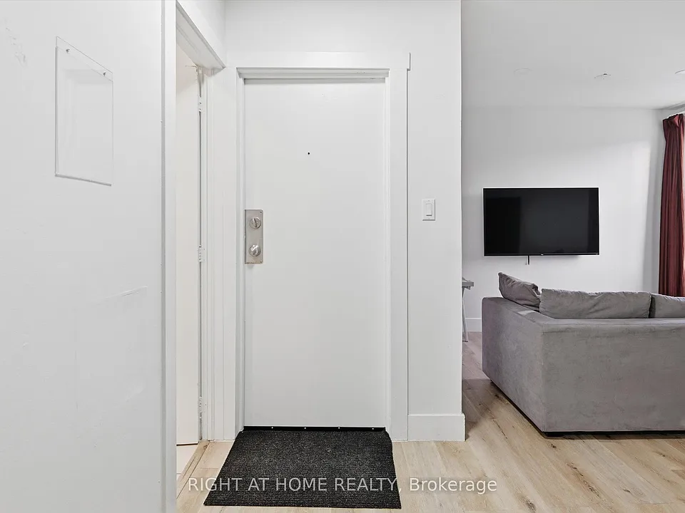 13 Westinghouse Ave #5