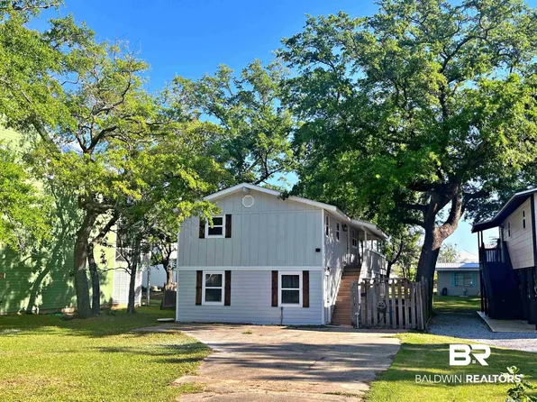 27235 Magnolia Dr, Orange Beach, AL 36561