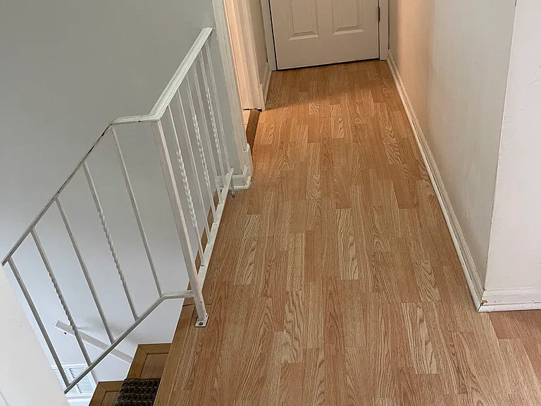 1270 Merrimac Ln N — Photo 17