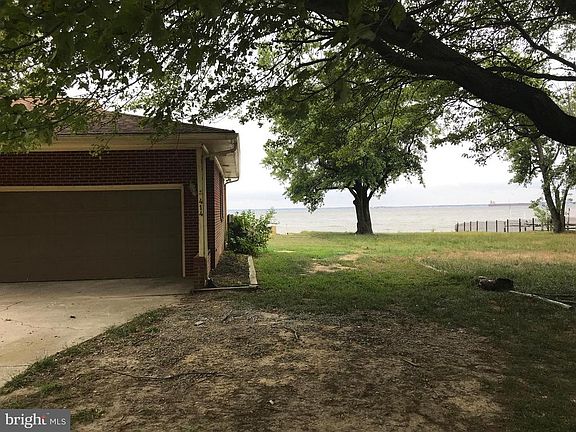 2nd image of 414 Bay Dr