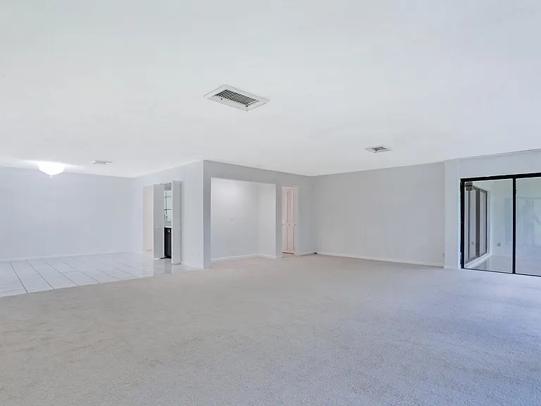 1739 Embassy Dr #202A — Photo 6