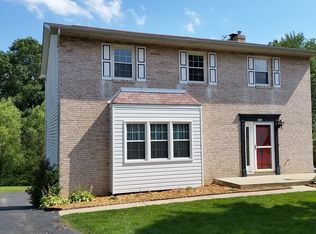 313 Hummingbird Cir, Cranberry Township, PA 16066