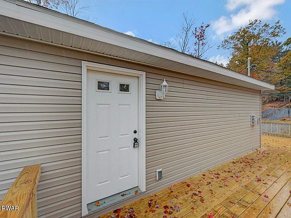 5th image of 1081 Lakeland Dr