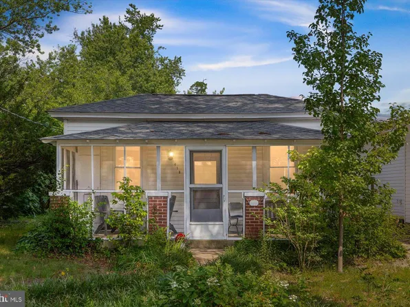 416 Monroe Bay Ave, Colonial Beach, VA 22443