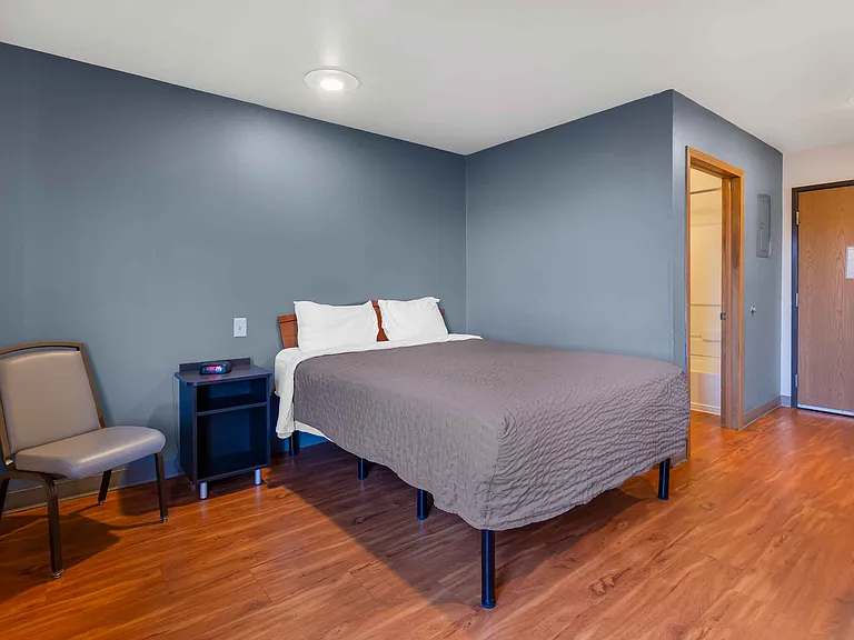 Studio Suite - 1 Full Bed