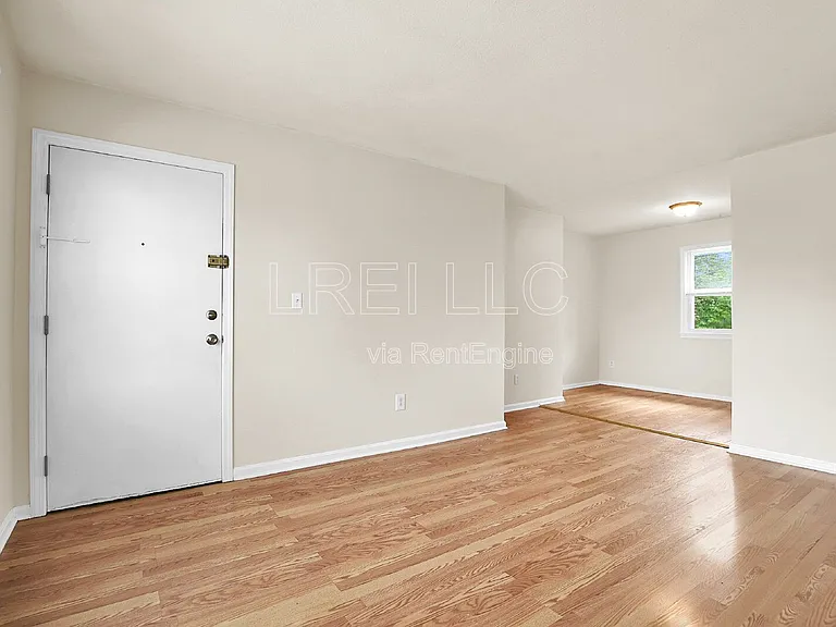 1716 Bonnyville Blvd #4 — Photo 3
