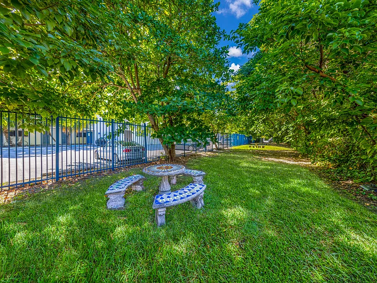 13201 Memorial Hwy — Photo 7