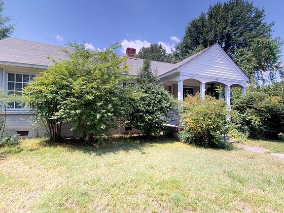 2nd image of 3712 Kenwood Ave