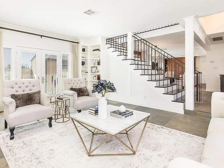 17108 Oak View Dr — Photo 5