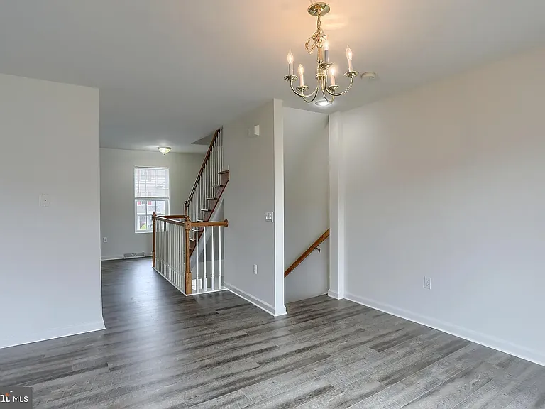 2120 Autumn Ct — Photo 11