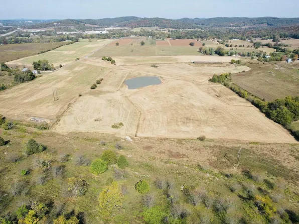 27 Elihu Cabin Hollow Rd, Somerset, KY 42501