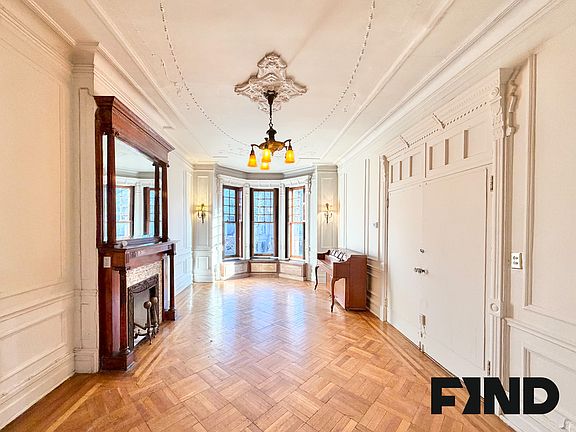 2nd image of 480 13th St #1