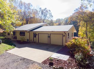 7496 Westlake Rd, Bellevue, MI 49021