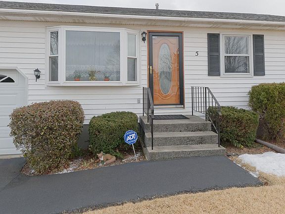 2nd image of 5 Ballina St