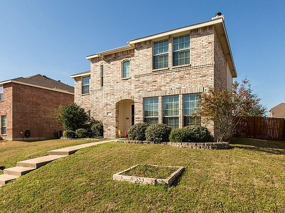 3rd image of 1521 Redman Dr