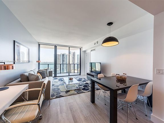 3rd image of 121 NE 34th St Unit 3005