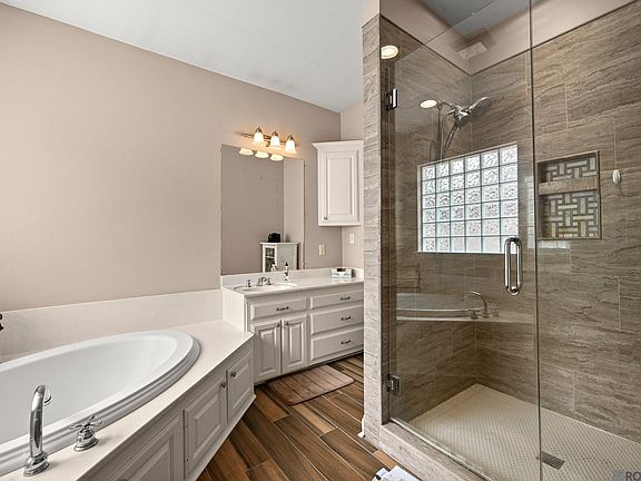 5th image of 1643 Orleans Quarters Dr