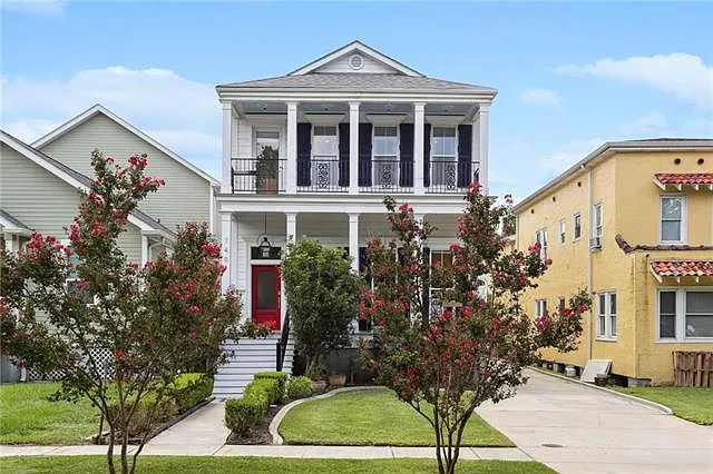 740 Florida Blvd — Photo 1