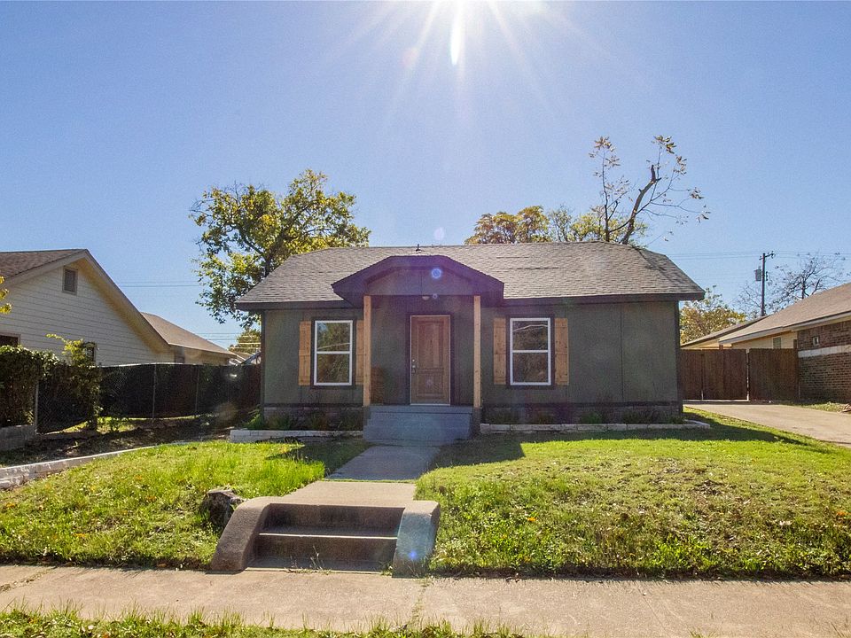 1st image of 2442 W Clarendon Dr