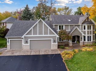 3900 Stratford Rdg, Excelsior, MN 55331
