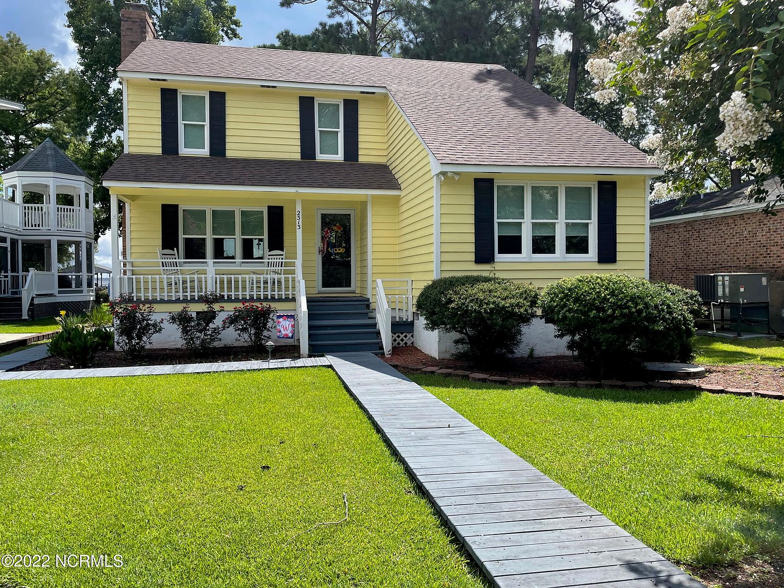2313 Waccamaw Shores Road, Lake Waccamaw, NC 28450 Zillow