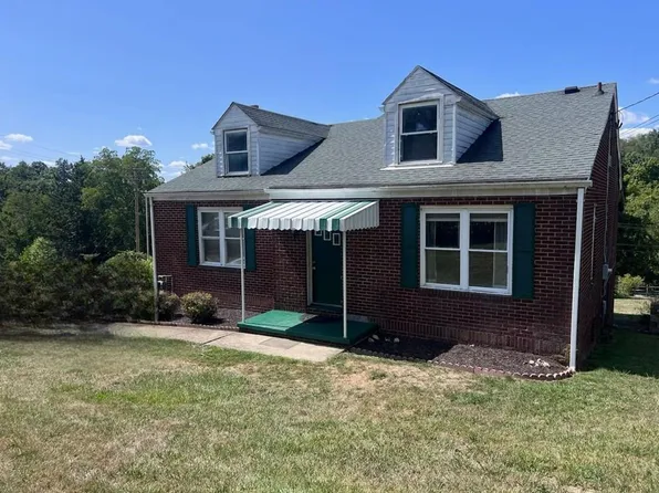 365 Van Meter Way, West Liberty, WV 26074