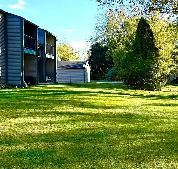 Elkhorn Village Apartments | 1 & 2 Bedroom Apartments in Elkhorn, WI Heat Included — Photo 55