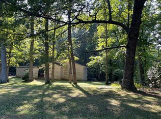 375 Willis Gap Rd, Hillsville, VA 24343