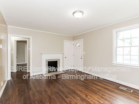 3rd image of 208 22nd St SW