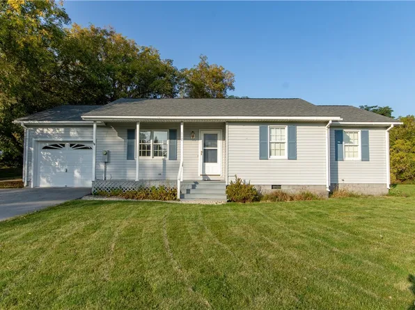 117 Saint Lawrence Ave E, Brownville, NY 13615