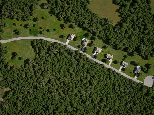 Vernon St, Middleboro, MA 02346