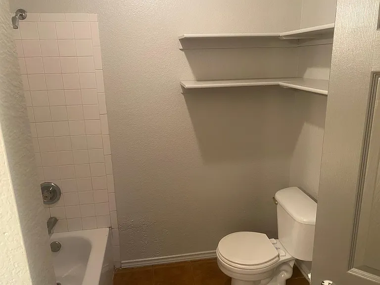 2500 Ashley Way — Photo 12