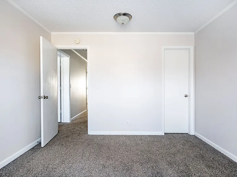 Corinth Place — Photo 34