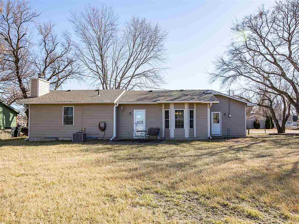 2nd image of 3312 Valleywood Dr