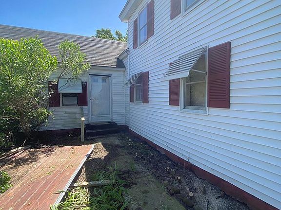 2nd image of 3251 Marsh Rd