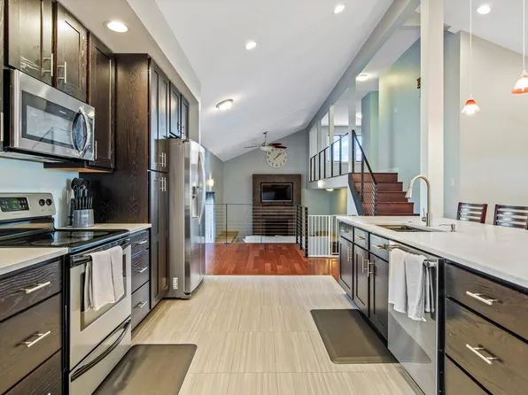 12507 Tall Pine Dr, Sainte Genevieve, MO 63670