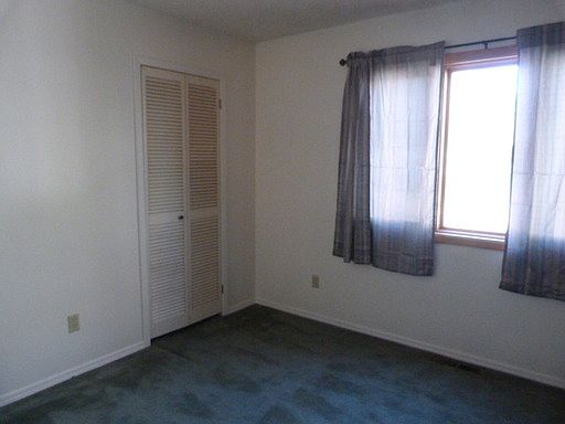 5th image of 115 1/2 Daly Ave