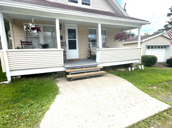 895 Center St, Sheppton, PA 18248