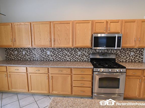 5th image of 4319 Chocolate St