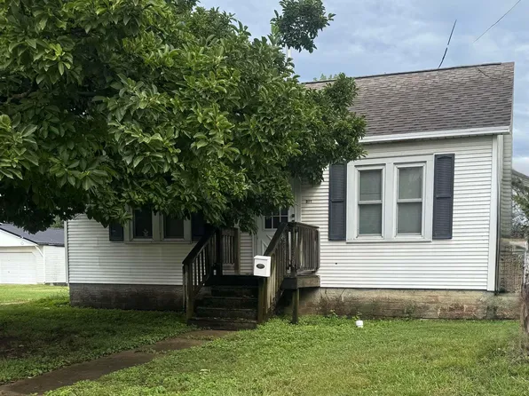 911 Lee Ave, Ottumwa, IA 52501